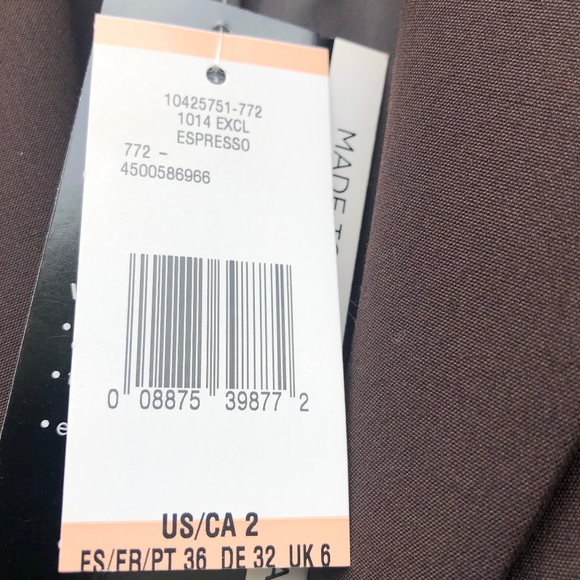 NWT. Jones New York Collection Stretch Blazer/ Suit Jacket. Size 2 - Picture 8 of 16